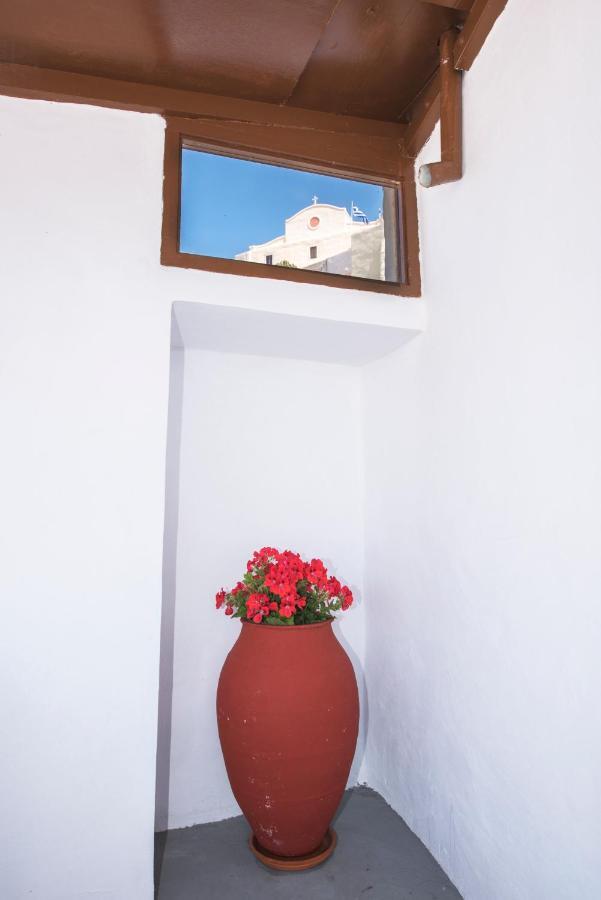 Helen'S Apartment แอร์มูโปลี ภายนอก รูปภาพ